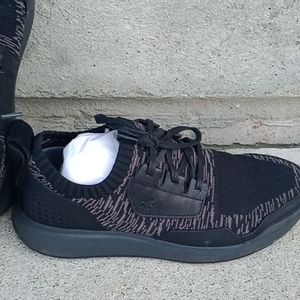 Mozo (Shoes for Crews) City Runner